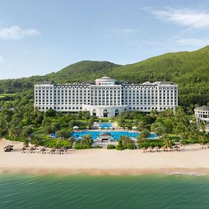 Vinpearl Discovery Sealink Nha Trang